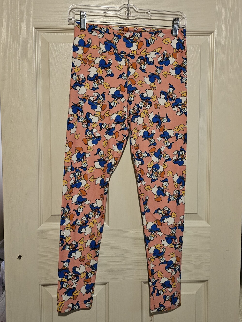 LuLaRoe Donald Duck Pink Allover Leggings One Size